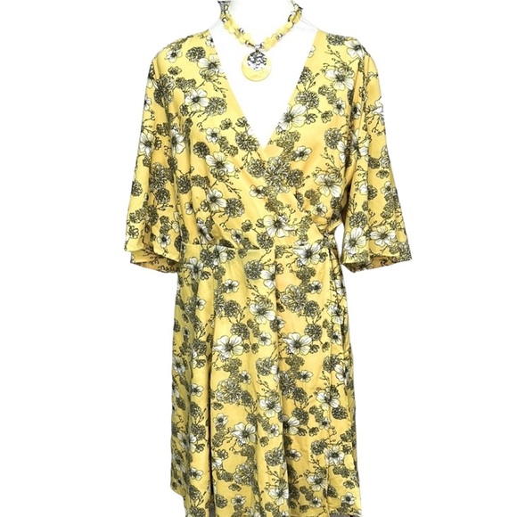 Torrid Yellow Floral Midi Dress - Picture 3 of 8